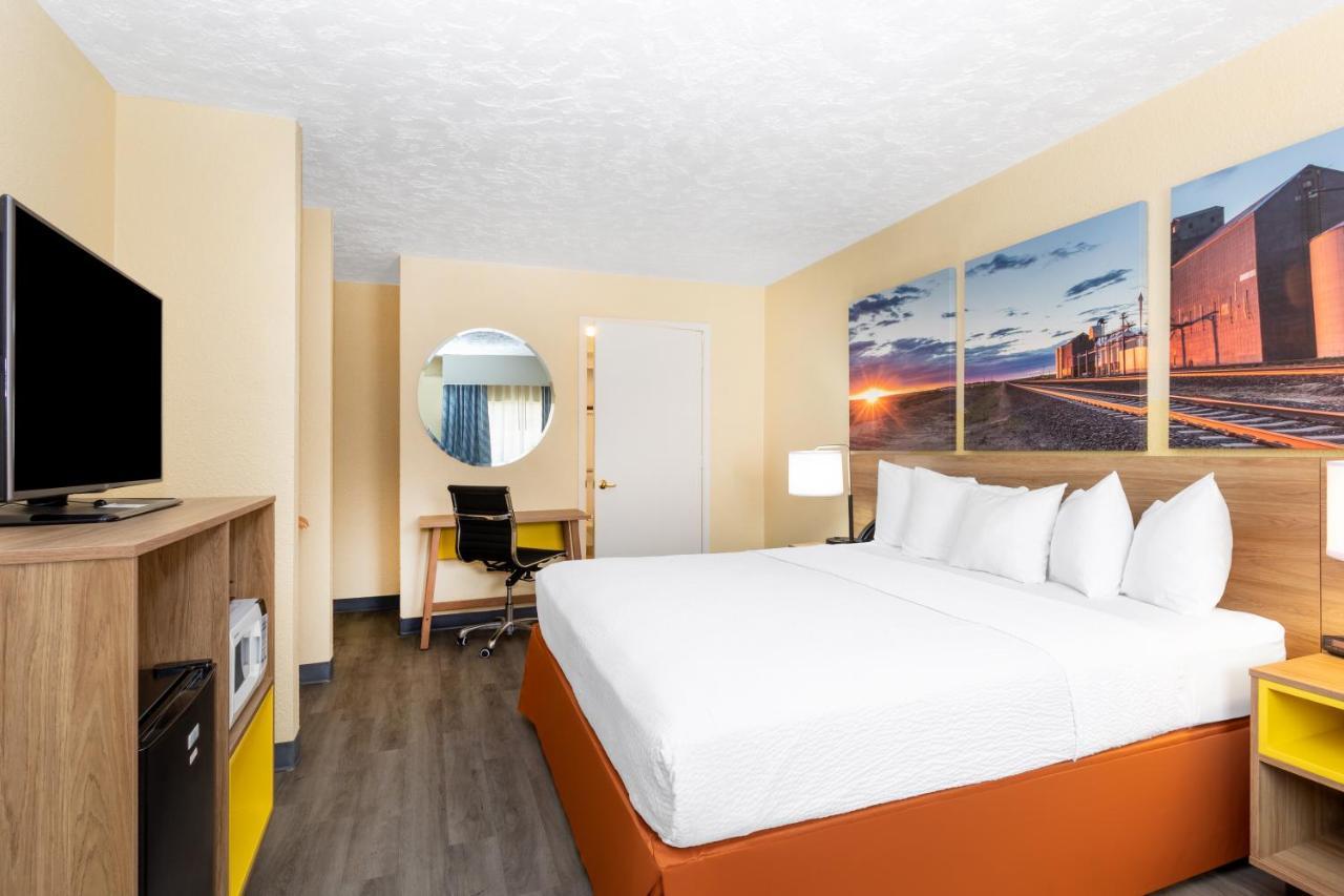 Days Inn & Suites By Wyndham Clovis Exterior foto